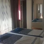 Apartament 1 *