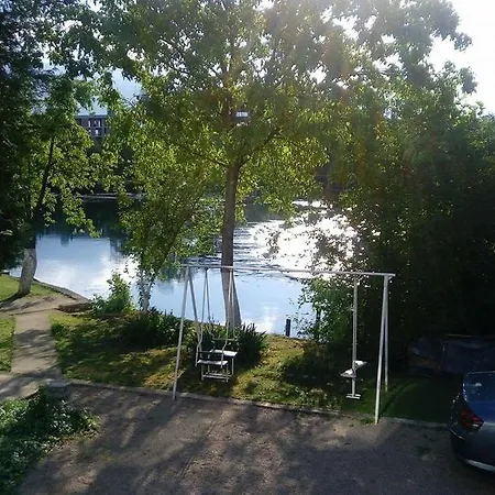 1 Apartment *